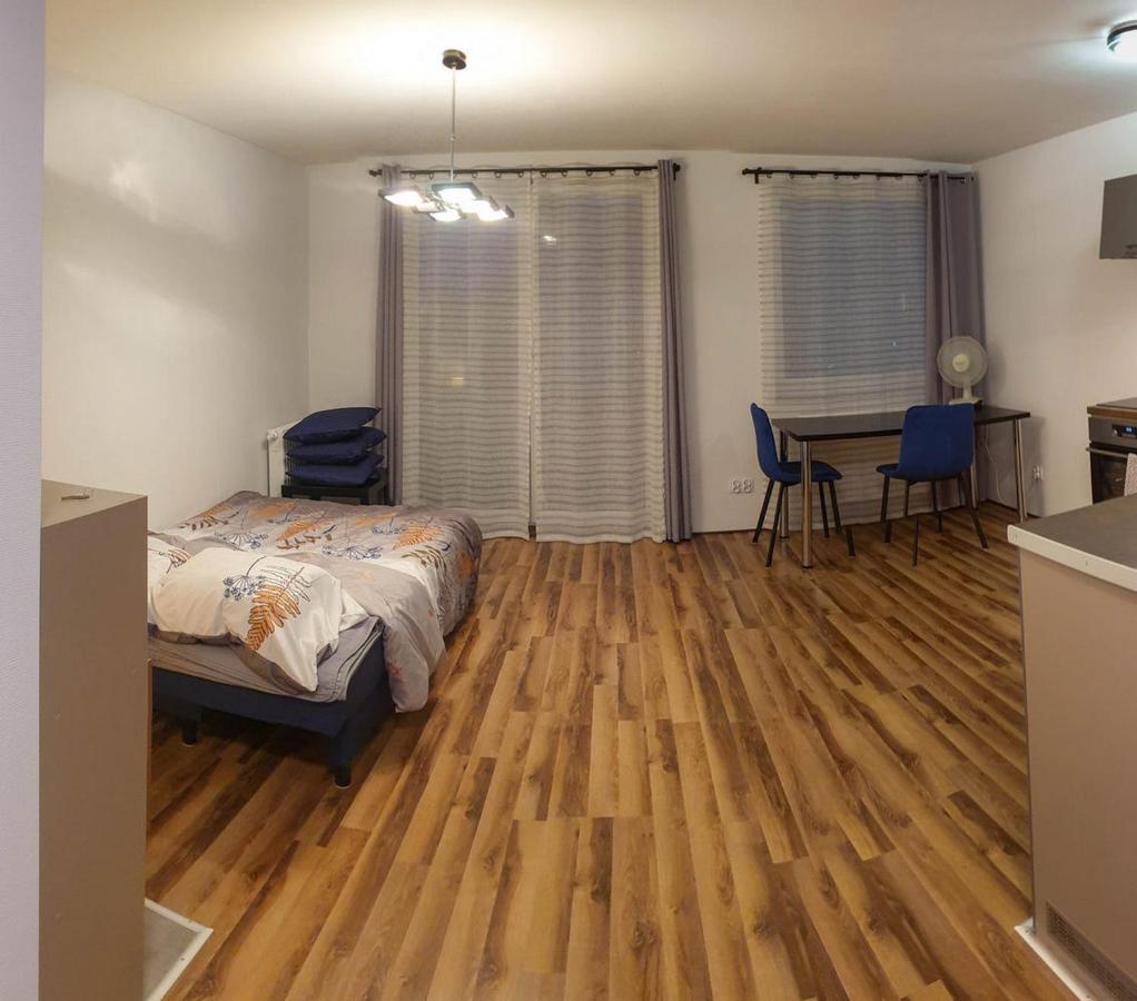 Mini Apartament Krakow Pn / Cracow North Z Parkingiem エクステリア 写真